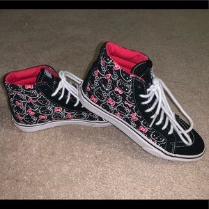 Hello Kitty Vans limited edition